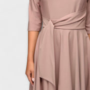 Ana - Vestido Midi Elegante com Cintura Laçada